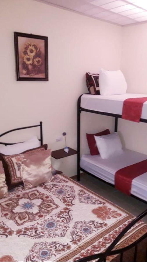 Flor De Katty Hostel Airport Rio Segundo Екстер'єр фото